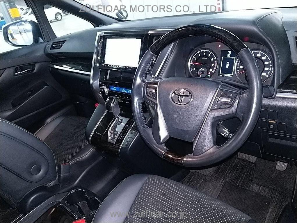 TOYOTA VELLFIRE 2017 Image 3