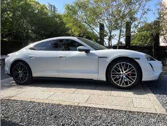 PORSCHE TAYCAN 2021 Image 6