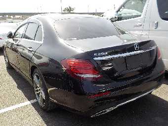 MERCEDES BENZ E CLASS 2017 Image 17