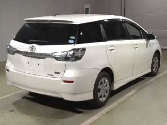TOYOTA WISH 2017 Image 2