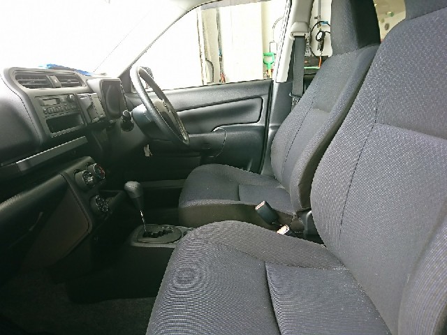 TOYOTA PROBOX 2018 Image 19