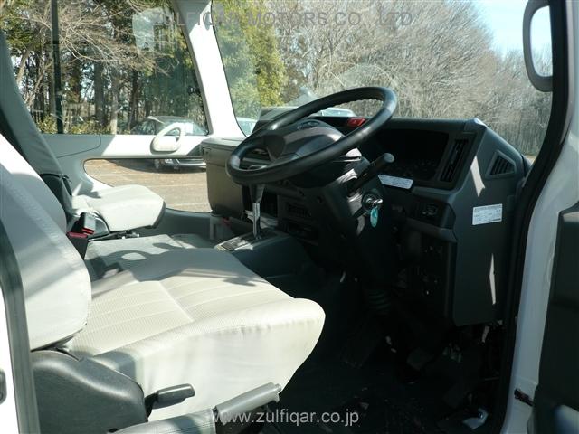 TOYOTA COASTER 2018 Image 3