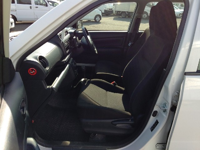 TOYOTA PROBOX 2017 Image 19