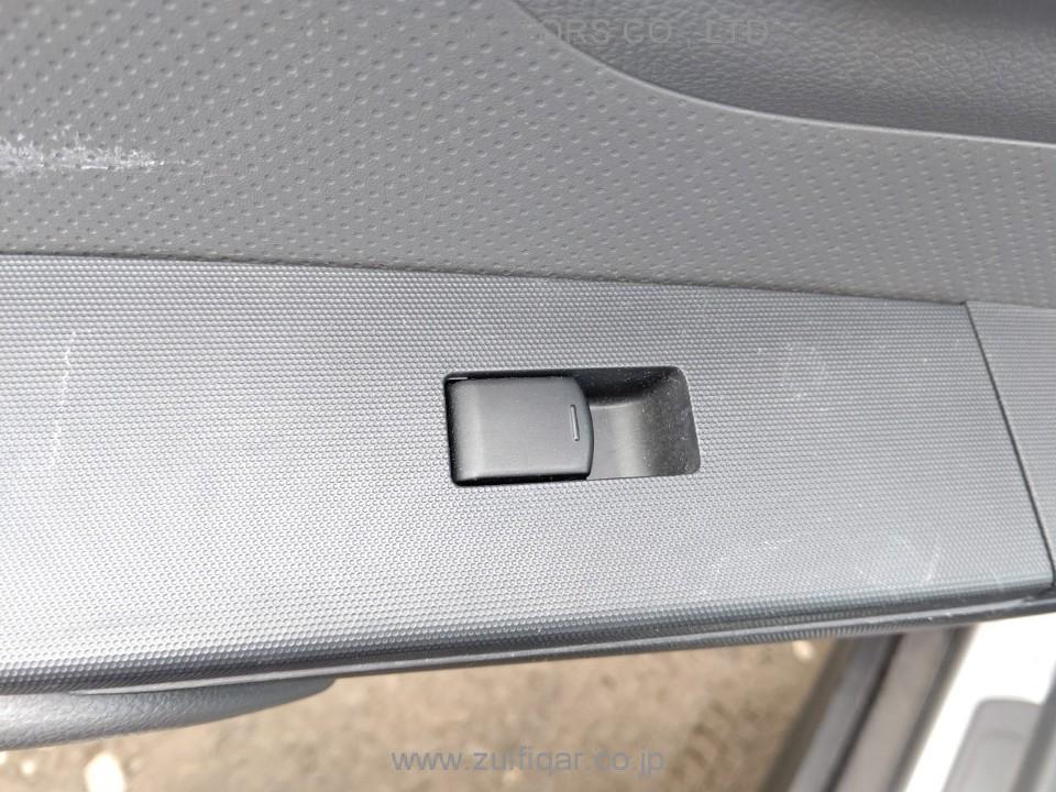 NISSAN NV150 AD 2017 Image 10