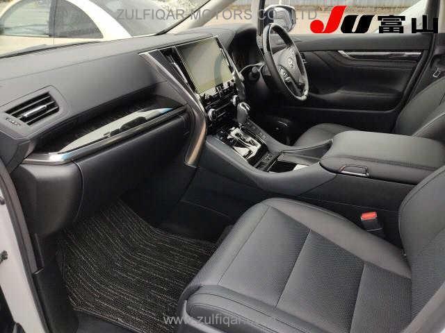 TOYOTA ALPHARD 2021 Image 3