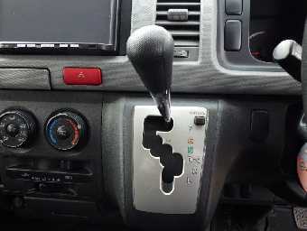 TOYOTA REGIUSACE 2012 Image 9