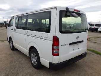 TOYOTA REGIUSACE 2012 Image 18