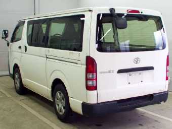 TOYOTA REGIUSACE 2012 Image 4