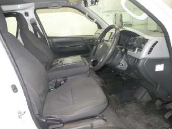 TOYOTA REGIUSACE 2012 Image 5