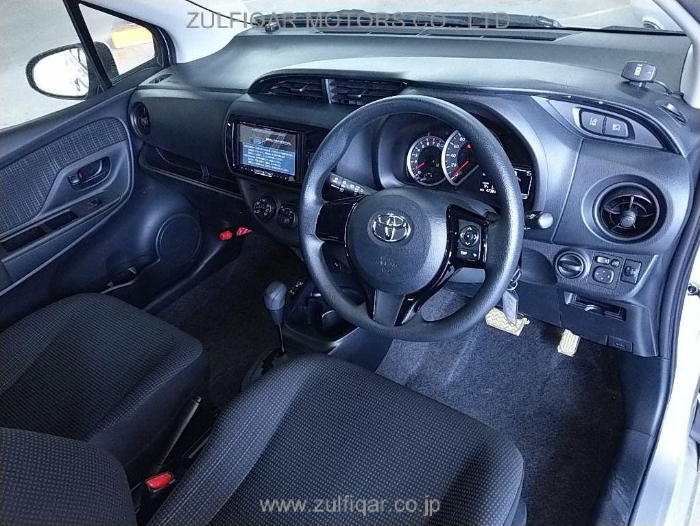 TOYOTA VITZ 2018 Image 3