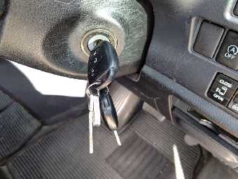 TOYOTA VOXY 2016 Image 6