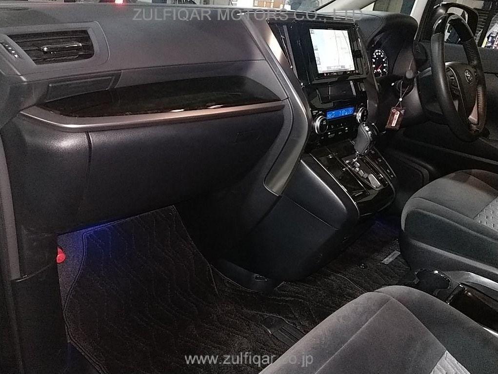 TOYOTA ALPHARD 2017 Image 3