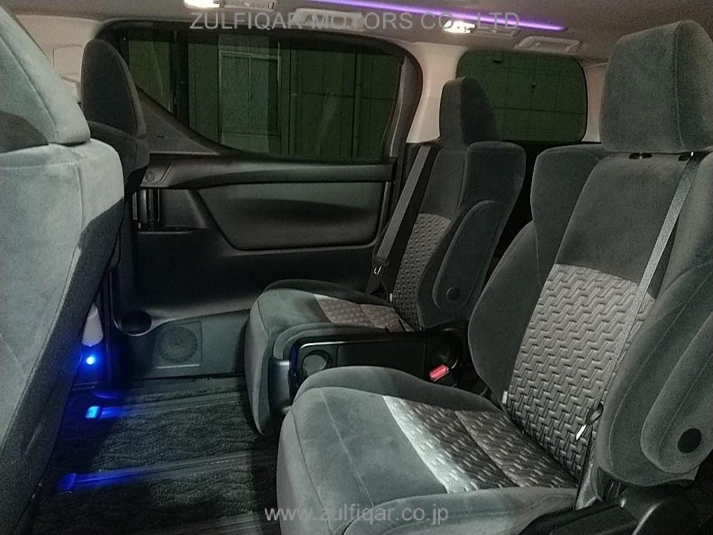 TOYOTA ALPHARD 2017 Image 6