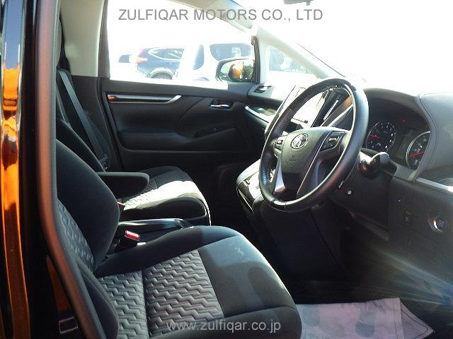 TOYOTA ALPHARD 2017 Image 10