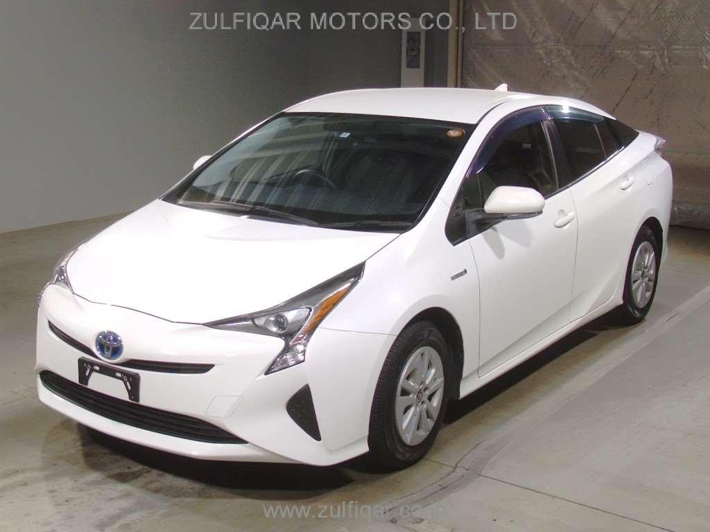 TOYOTA PRIUS 2016 Image 1