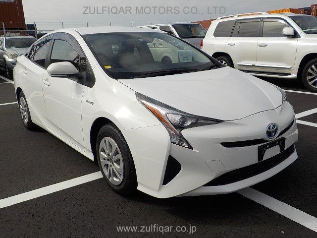 TOYOTA PRIUS 2016 Image 11