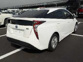 TOYOTA PRIUS 2016 Image 12