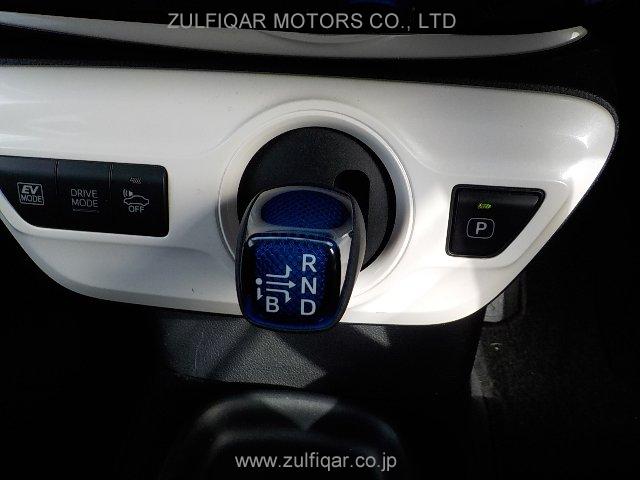 TOYOTA PRIUS 2016 Image 5