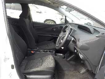 TOYOTA PRIUS 2016 Image 7