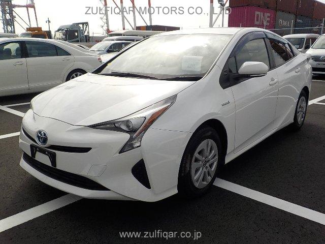 TOYOTA PRIUS 2016 Image 10