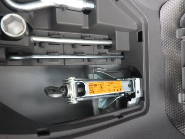 NISSAN NV150 AD 2018 Image 32