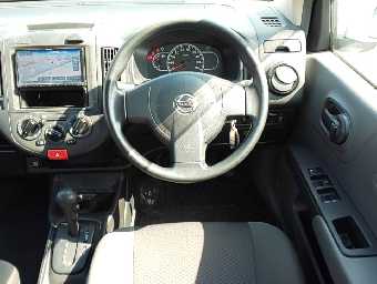 NISSAN NV150 AD 2018 Image 8