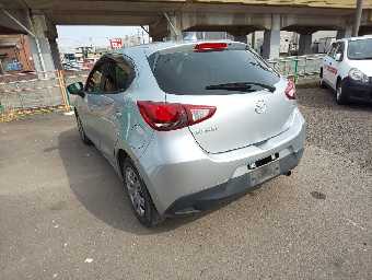 MAZDA DEMIO 2017 Image 4