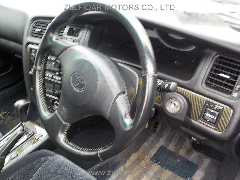 TOYOTA CHASER 2000 Image 8