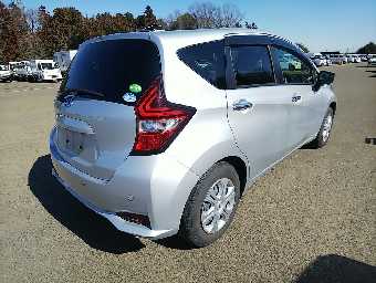 NISSAN NOTE 2017 Image 2