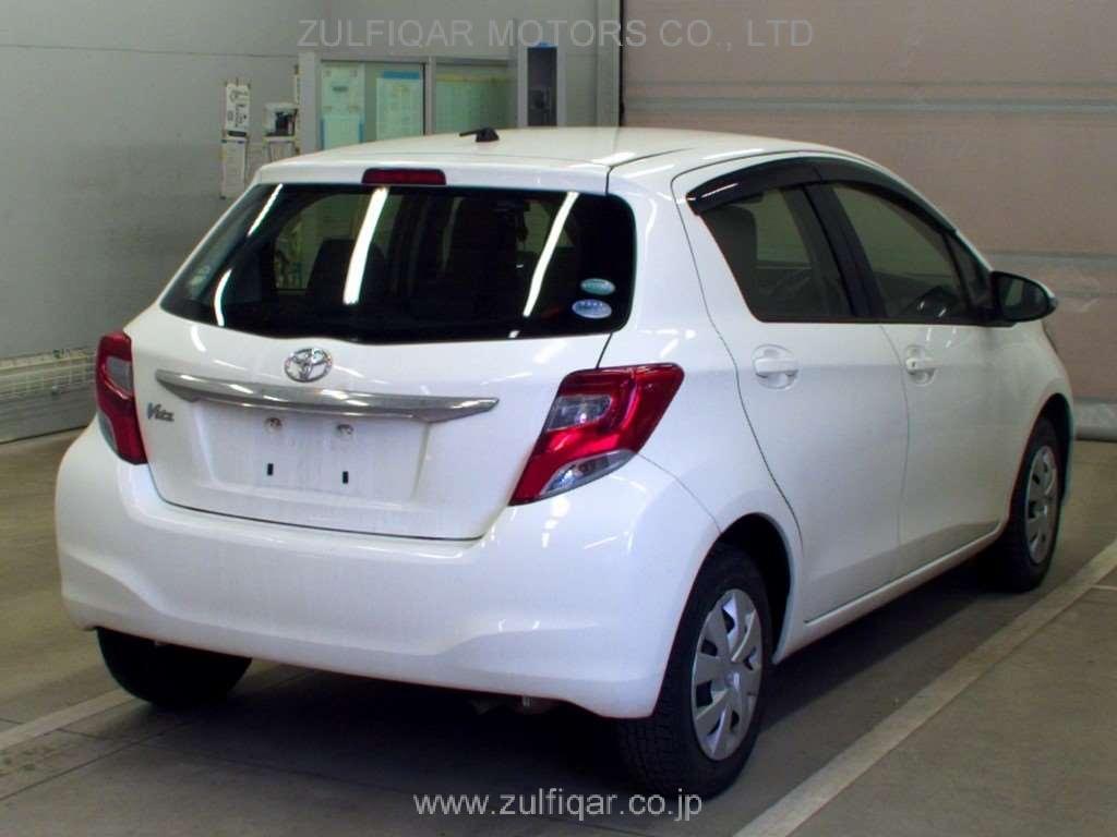 TOYOTA VITZ 2017 Image 2