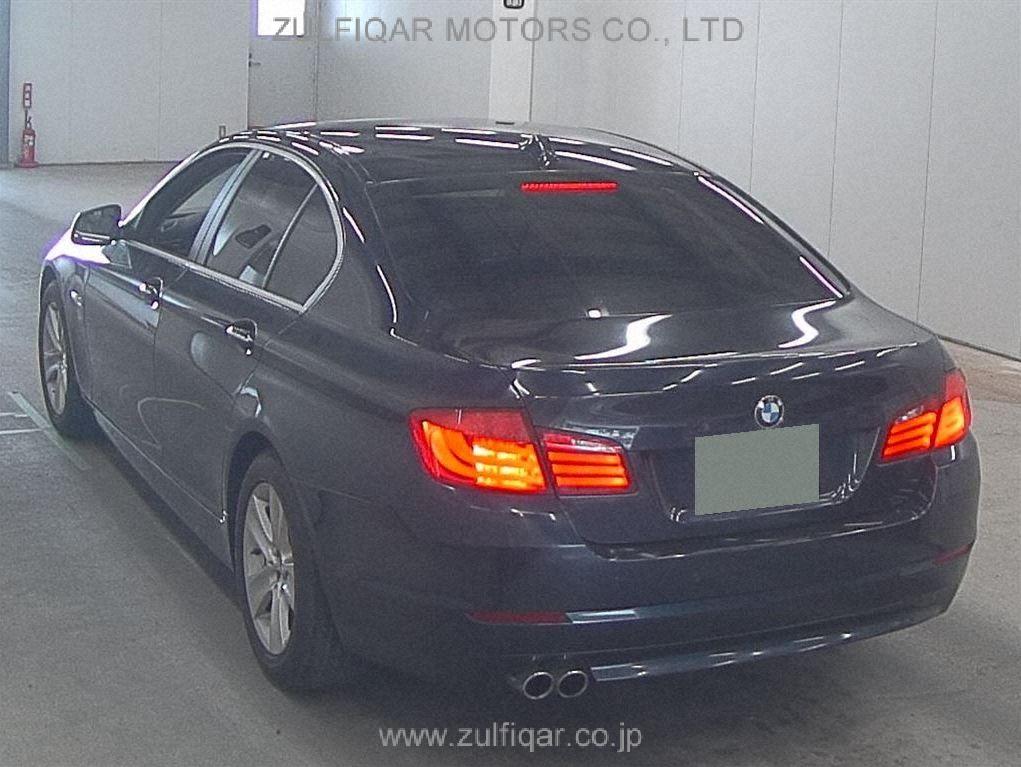 BMW 5 SERIES 2011 Image 2