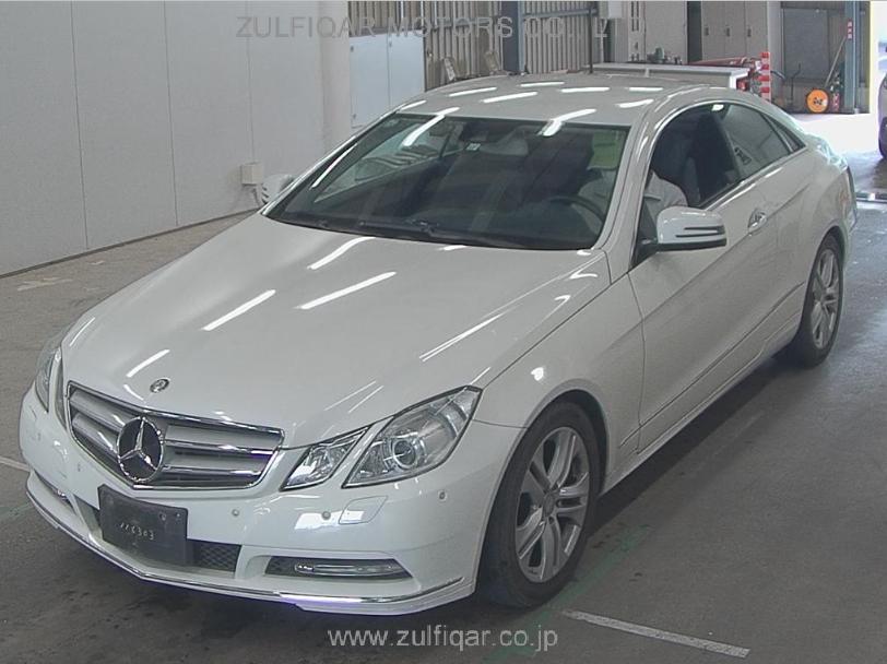 MERCEDES BENZ E CLASS 2011 Image 2