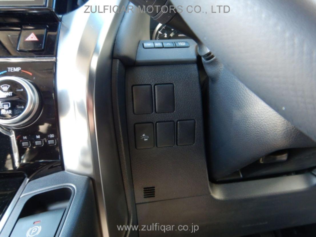 TOYOTA ALPHARD 2017 Image 12