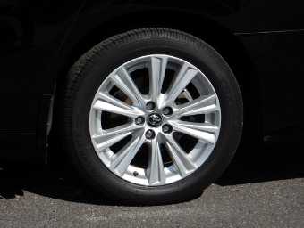 TOYOTA ALPHARD 2017 Image 3