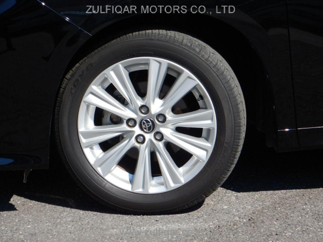 TOYOTA ALPHARD 2017 Image 4