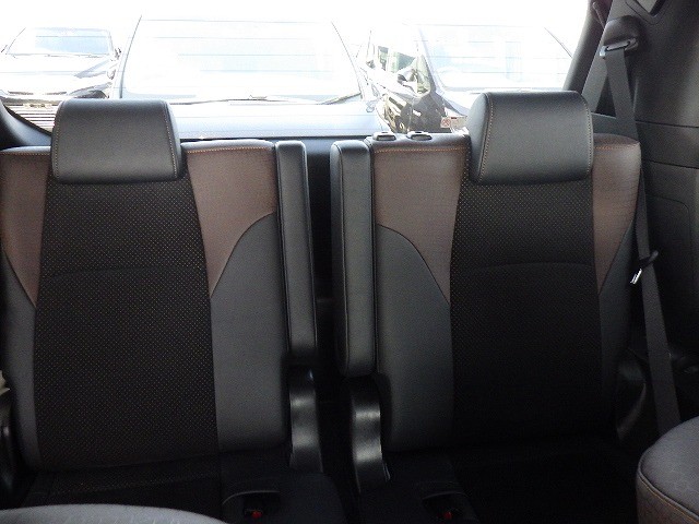 TOYOTA ALPHARD 2017 Image 19