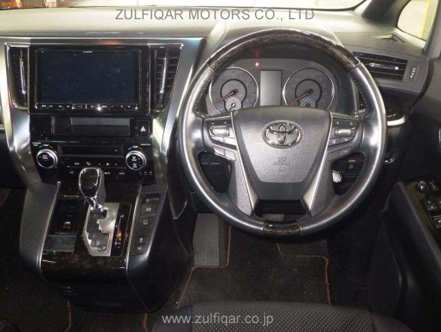 TOYOTA ALPHARD 2017 Image 6
