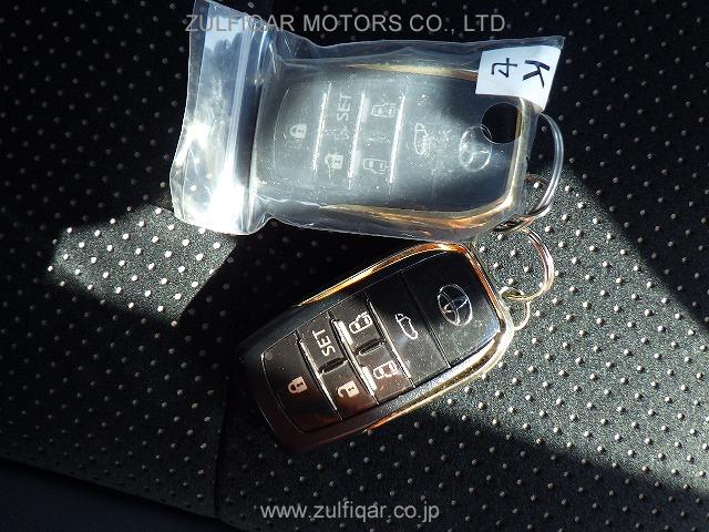 TOYOTA ALPHARD 2017 Image 10