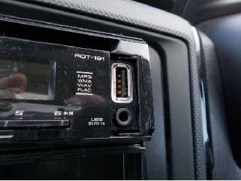 TOYOTA COROLLA AXIO 2017 Image 11