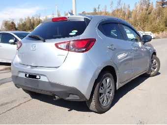 MAZDA DEMIO 2017 Image 2