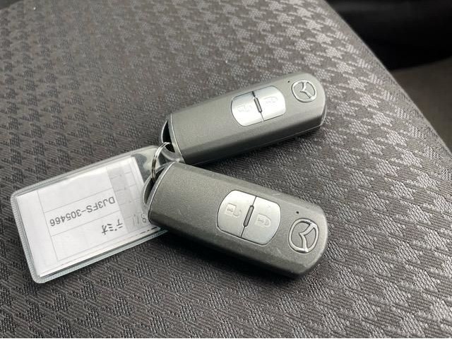 MAZDA DEMIO 2017 Image 29