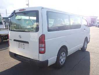 TOYOTA HIACE 2017 Image 2
