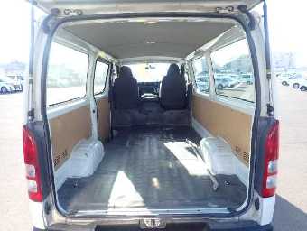 TOYOTA HIACE 2017 Image 6