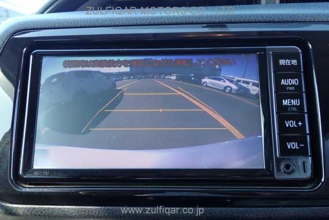 TOYOTA VITZ 2017 Image 7