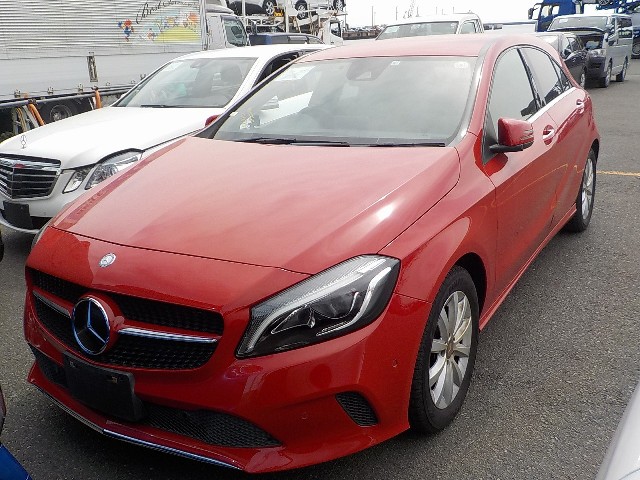 MERCEDES BENZ A CLASS 2017 Image 25