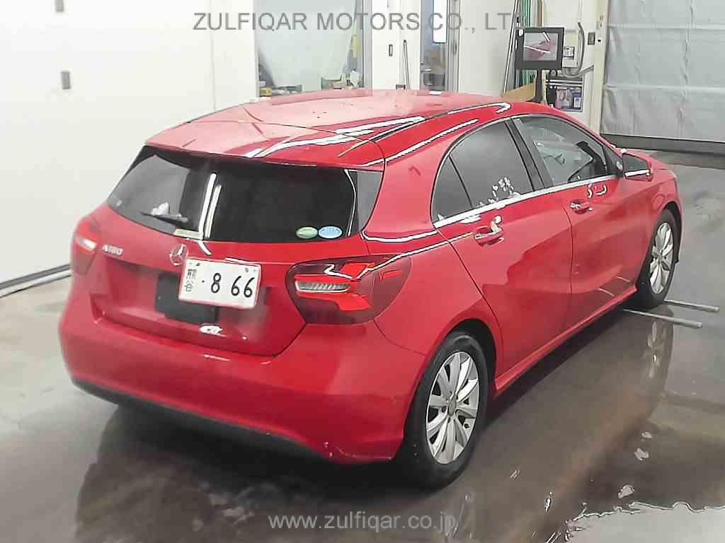 MERCEDES BENZ A CLASS 2017 Image 4