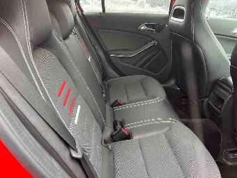 MERCEDES BENZ A CLASS 2017 Image 9