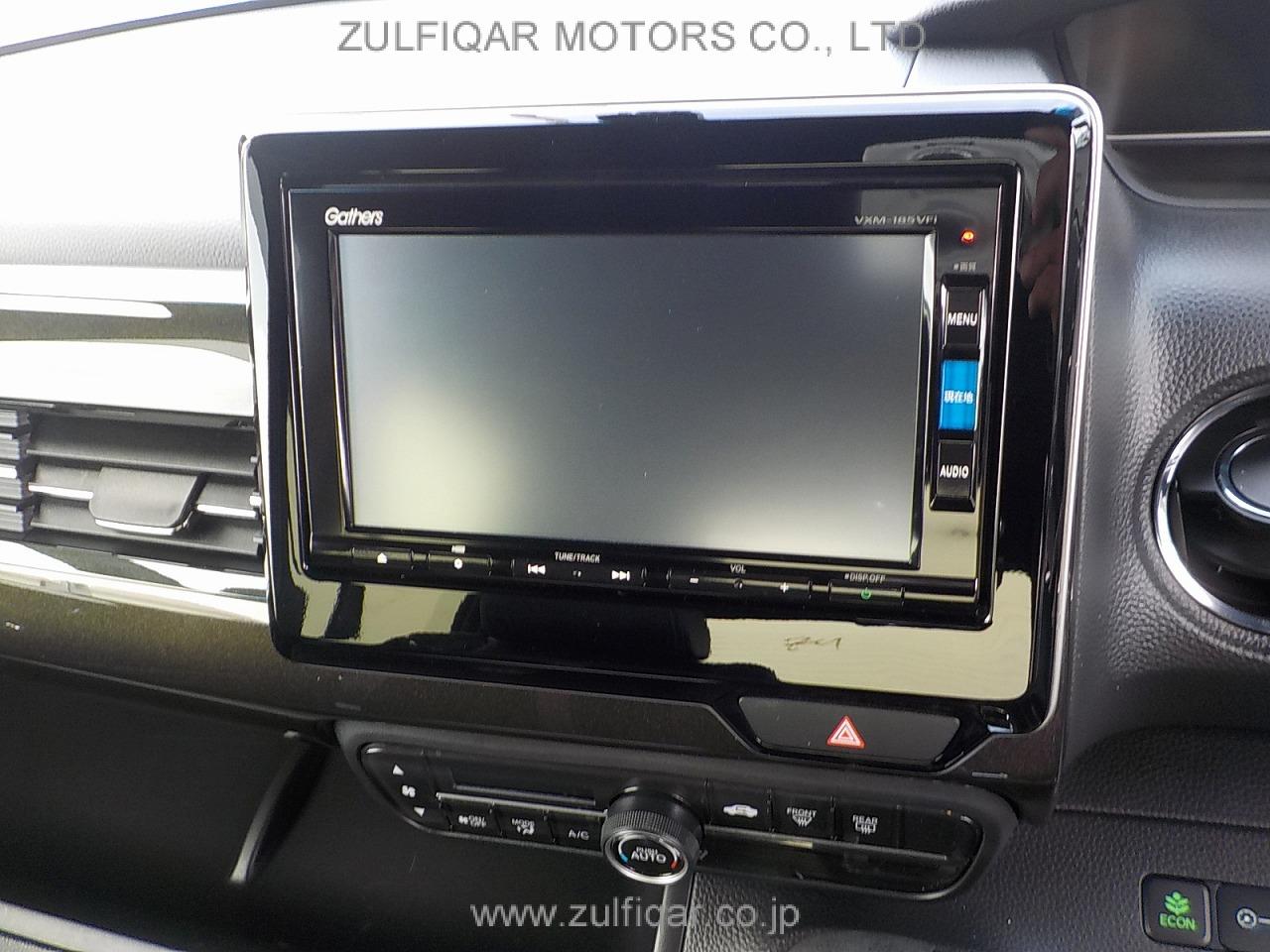 HONDA N-BOX CUSTOM 2018 Image 12