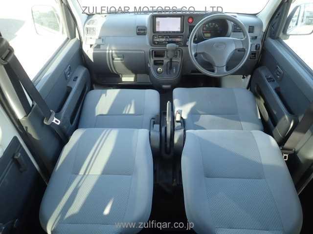 DAIHATSU HIJET CARGO 2017 Image 3