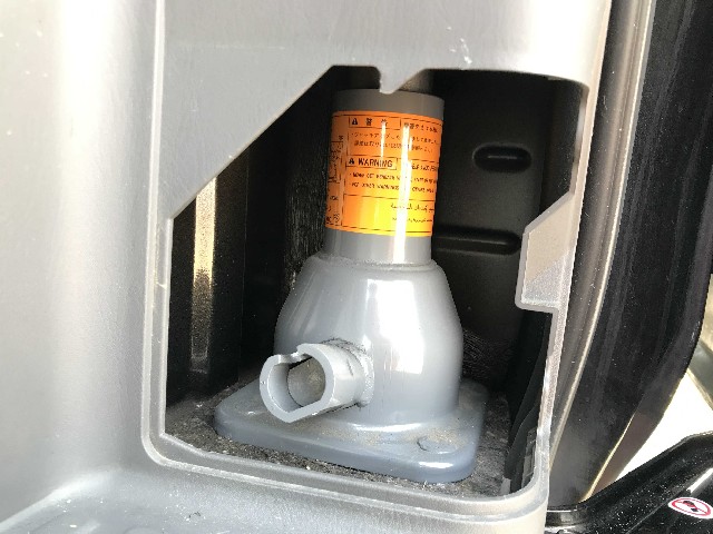 NISSAN NV350 CARAVAN 2013 Image 20